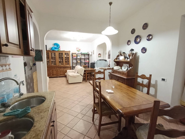 Villa semindipendente in vendita a Montignoso