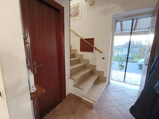 Villa semindipendente in vendita a Montignoso