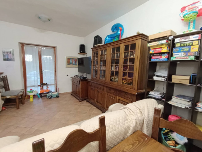 Villa semindipendente in vendita a Montignoso