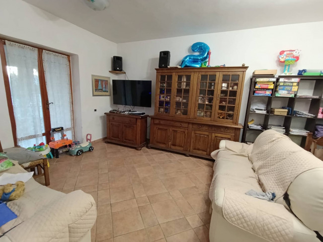 Villa semindipendente in vendita a Montignoso