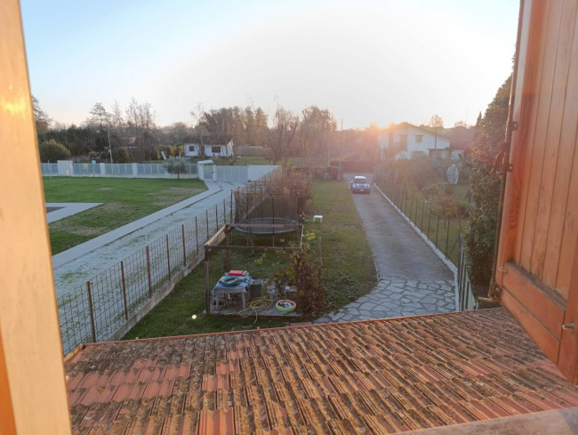 Villa semindipendente in vendita a Montignoso