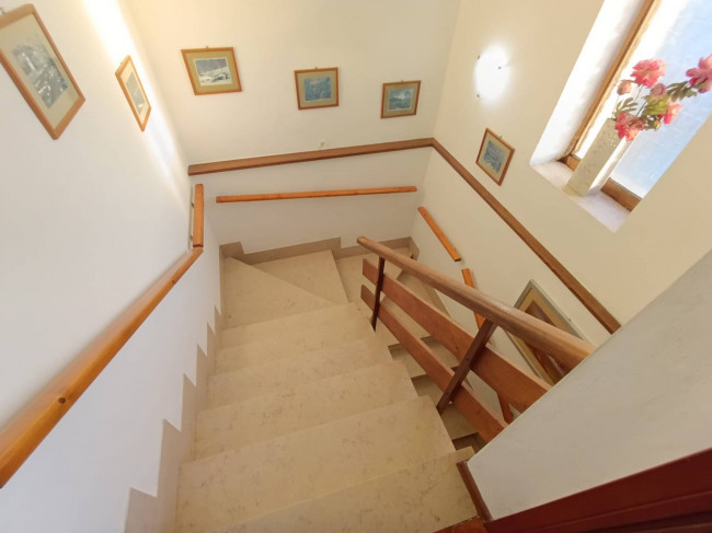 Villa semindipendente in vendita a Montignoso