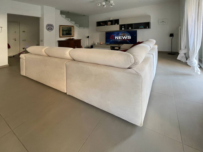 villa indipendente in vendita a Montignoso