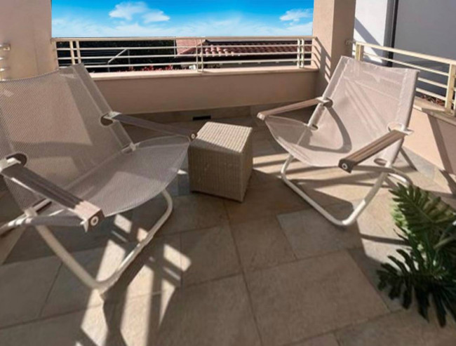 villa indipendente in vendita a Montignoso