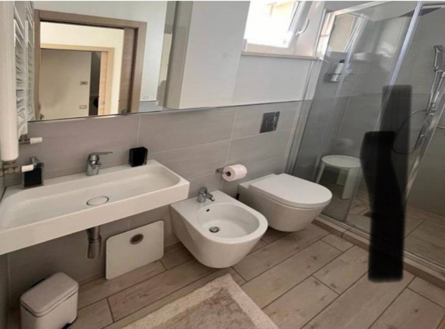 villa indipendente in vendita a Montignoso