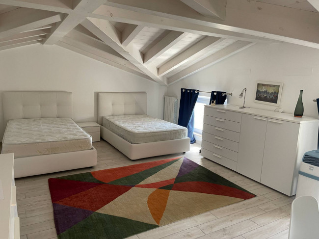 villa indipendente in vendita a Montignoso