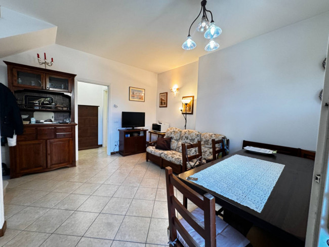 family house for sale in Forte dei Marmi