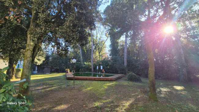 family house for sale in Forte dei Marmi