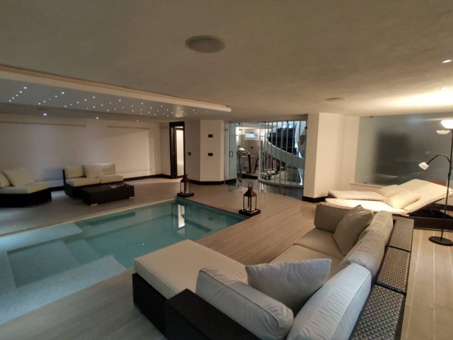 villa for sale in Forte dei Marmi