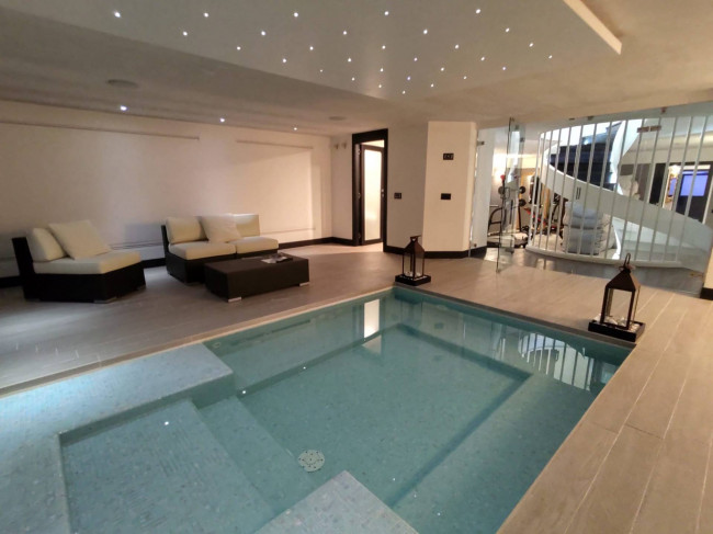 villa for sale in Forte dei Marmi