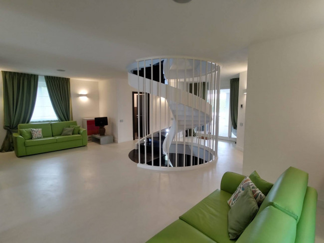 villa for sale in Forte dei Marmi