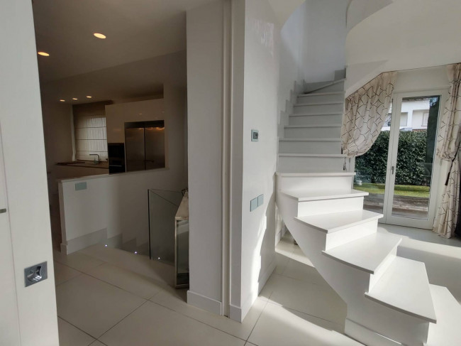 villa for sale in Forte dei Marmi