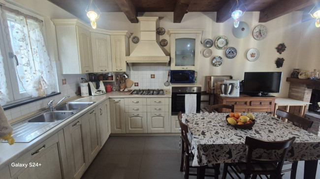 Villa in vendita a Montignoso