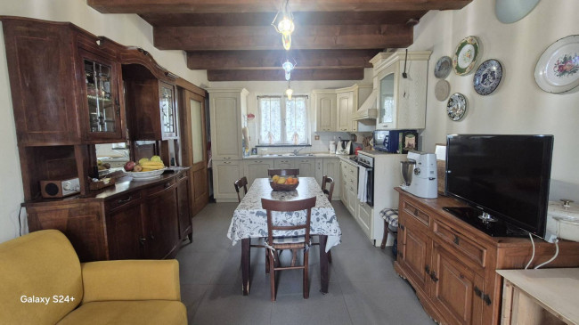 Villa in vendita a Montignoso