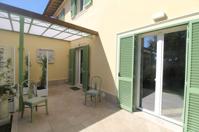villa indipendente in affitto stagionale a Forte dei Marmi
