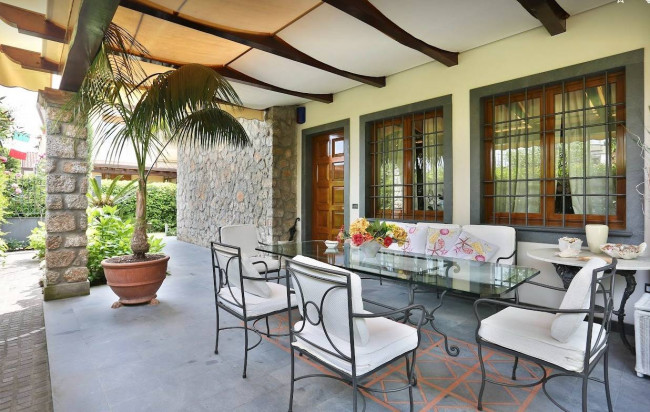 villa indipendente in affitto a Forte dei Marmi
