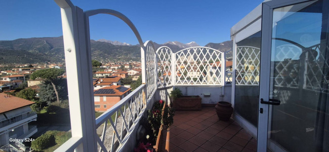 attico in vendita a Seravezza