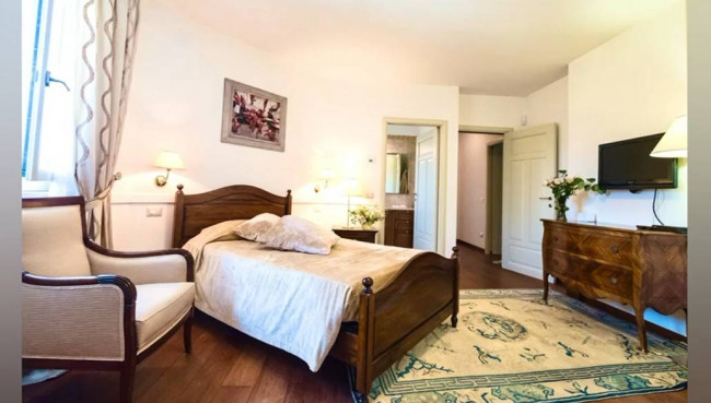 villa for rent/sale in Forte dei Marmi