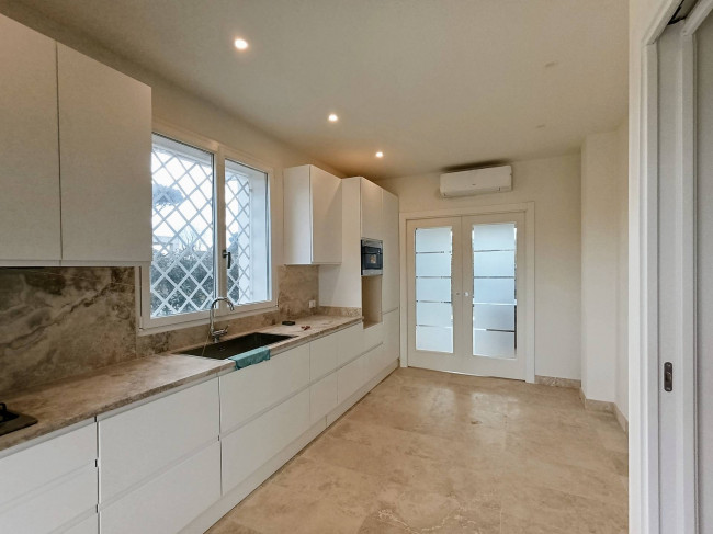 villa indipendente in vendita a Pietrasanta