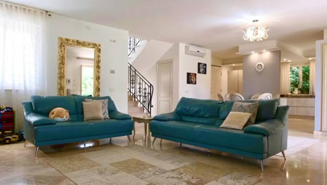 villa indipendente in vendita a Forte dei Marmi