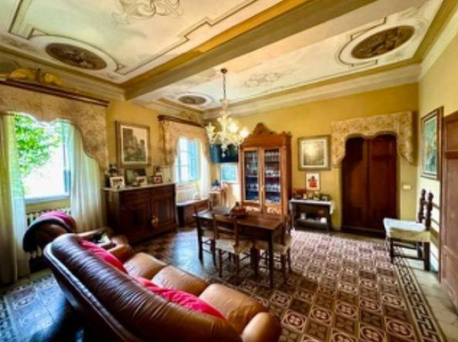 Villa in vendita a Castiglione di Garfagnana