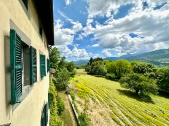 Villa in vendita a Castiglione di Garfagnana