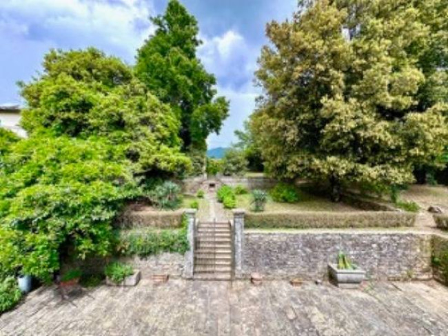 Villa in vendita a Castiglione di Garfagnana