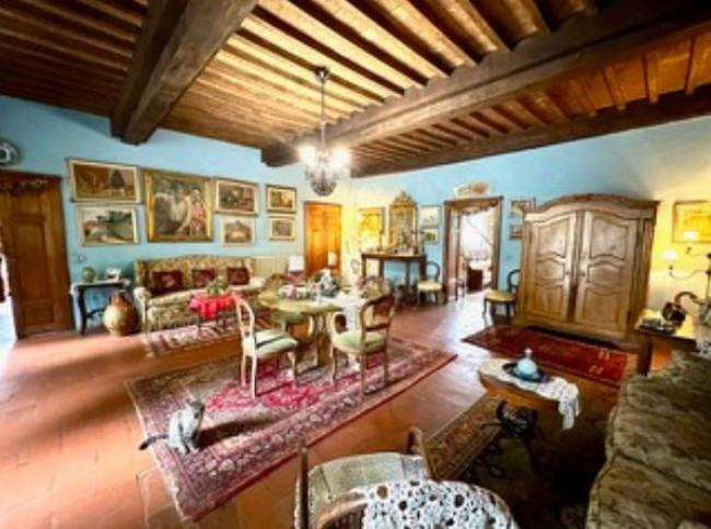 Villa in vendita a Castiglione di Garfagnana