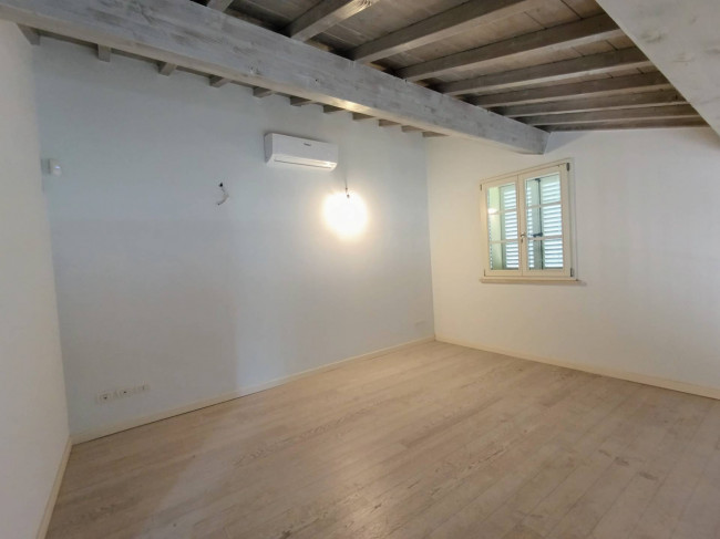 family house for sale in Pietrasanta