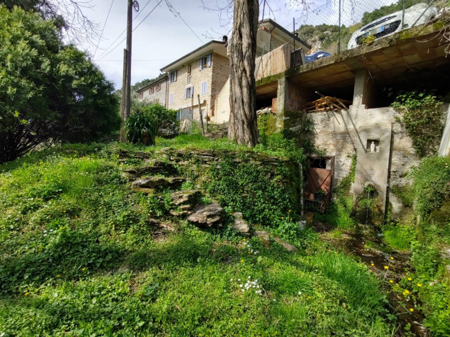 Casetta Semindipendente in vendita a Pietrasanta