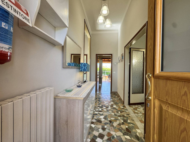 villa for sale in Pietrasanta