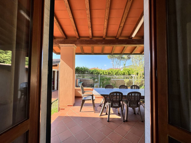 villa for sale in Pietrasanta