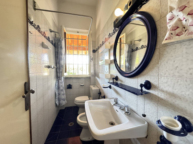 villa for sale in Pietrasanta