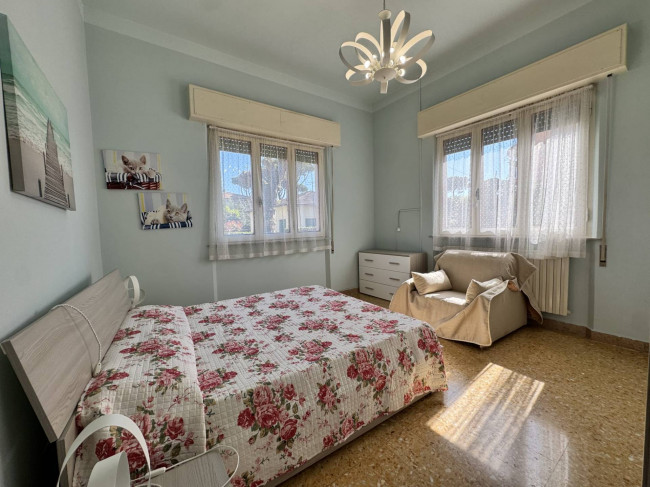 villa for sale in Pietrasanta