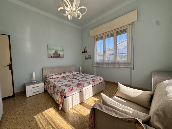 villa for sale in Pietrasanta