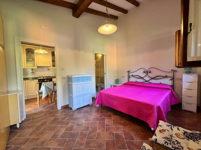 villa for sale in Pietrasanta