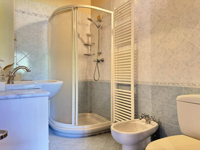 villa for sale in Pietrasanta