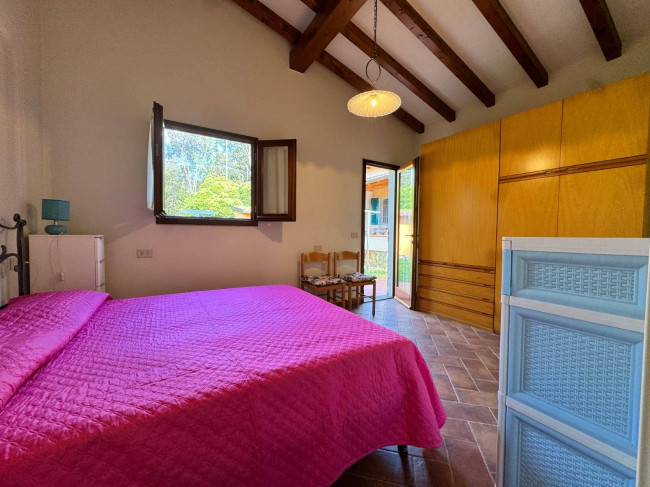 villa for sale in Pietrasanta