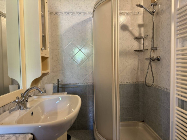 villa for sale in Pietrasanta