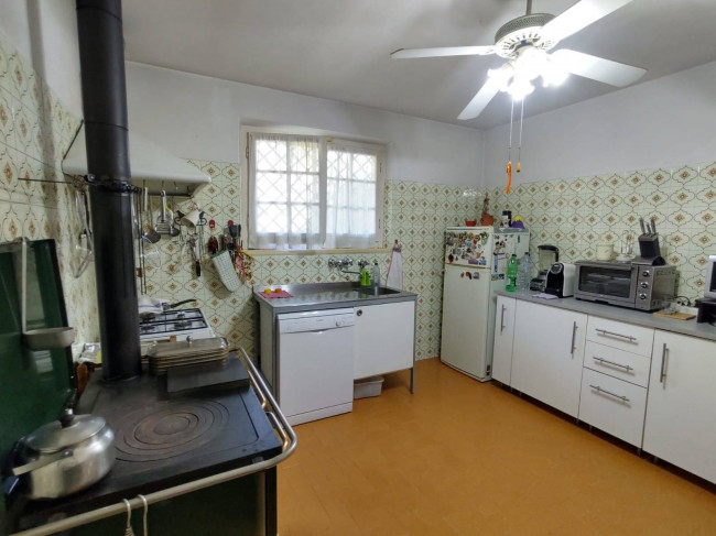 villa indipendente in vendita a Pietrasanta