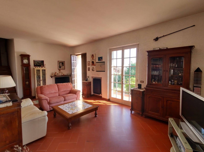villa indipendente in vendita a Pietrasanta