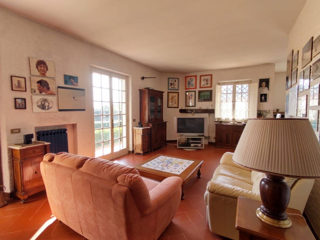 villa indipendente in vendita a Pietrasanta