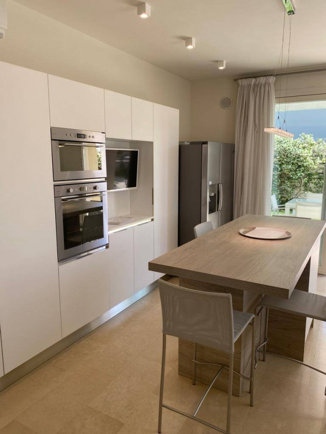 Villa single for rent in Forte dei Marmi