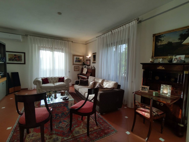 house detached for sale in Massa