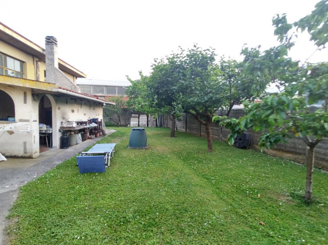 house detached for sale in Massa