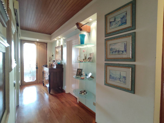house detached for sale in Massa