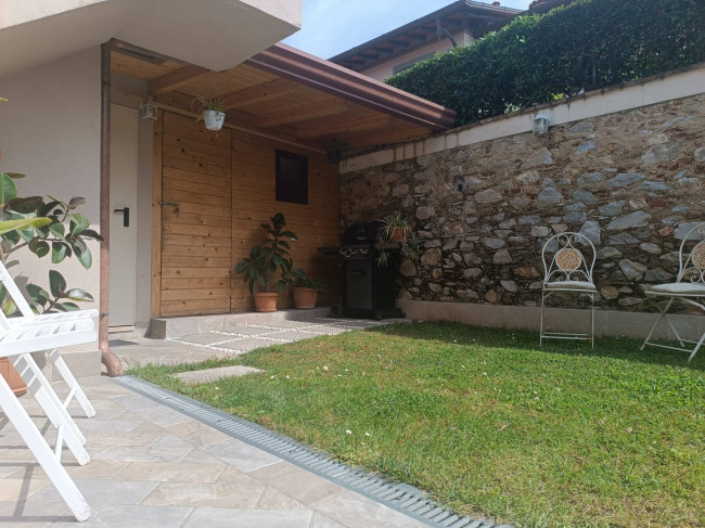 Appartamento in Villa in vendita a Seravezza