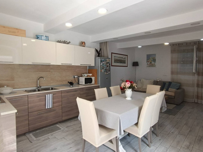 Appartamento in Villa in vendita a Seravezza