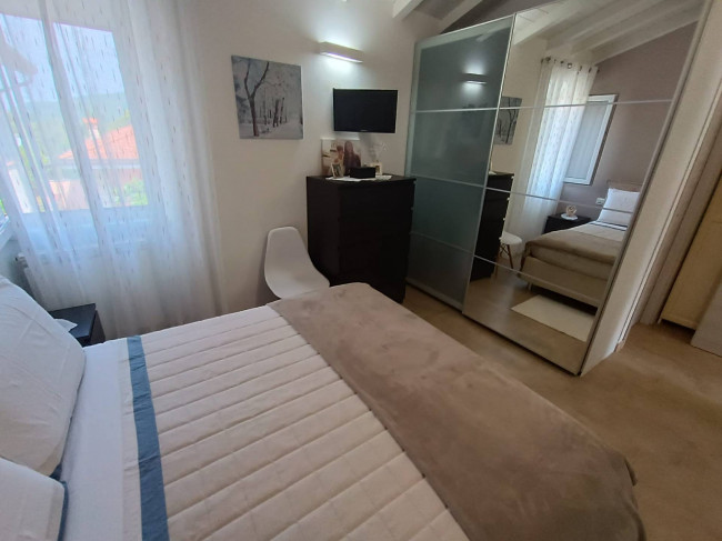 Appartamento in Villa in vendita a Seravezza