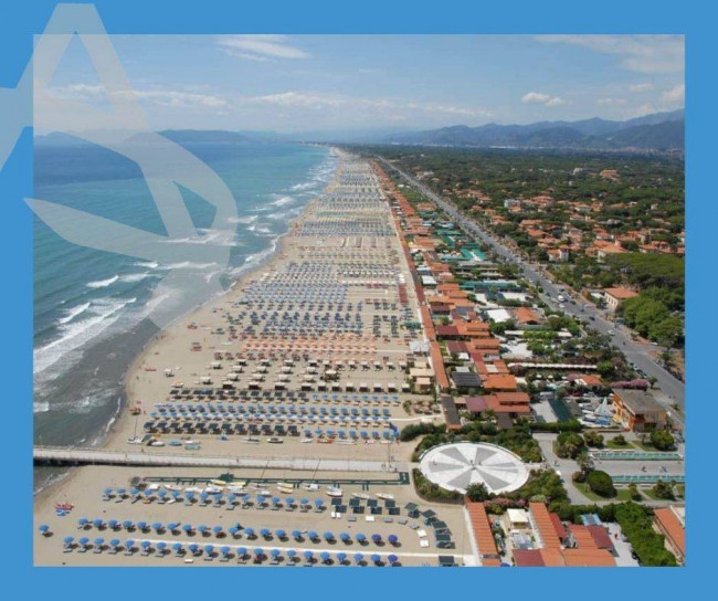 Villa quadrifamiliare in vendita a Montignoso